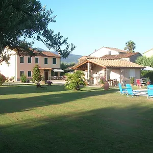 https://rustico-del-chiasso.it-tuscanyhotel.com
